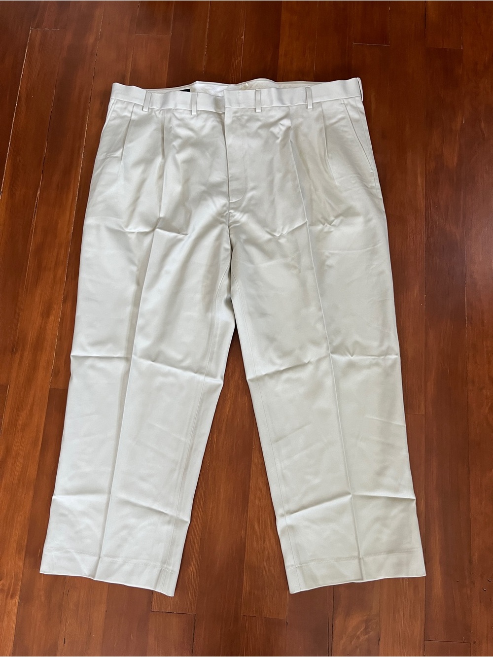 Lands End Mens Pleated Chinos Light Stone size 44W 28L